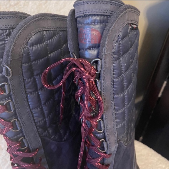 The North Face winter boots - Picture 3 of 6